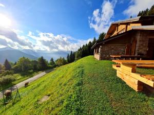 Chalet Chapeau RaR