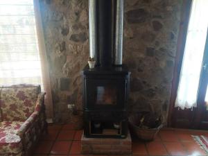 Casa con pileta y quincho en sierras chicas