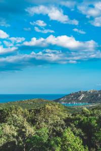 Sejours chez l'habitant Sublime vue sur mer et montagne : photos des chambres