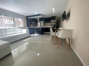 Departamento primer piso cercano a Alameda