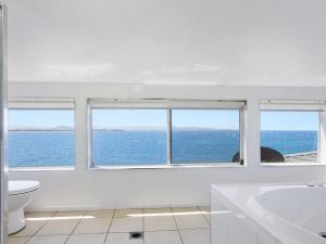 Penguin Head Retreat