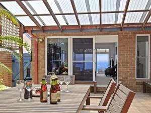 Penguin Head Retreat