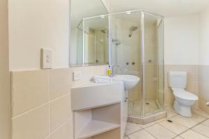 Cosy apartment with ocean views, Sunshine Beach