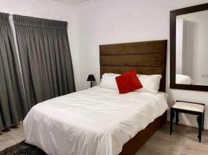 Lillys Platinum - 1 Bedroom back up power
