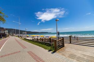 202 Apartamento com vista em Bombas