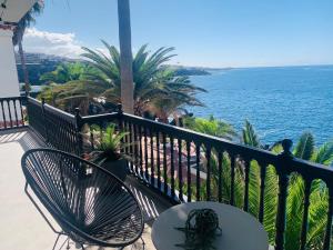 3 bedroom ocean shore apartment