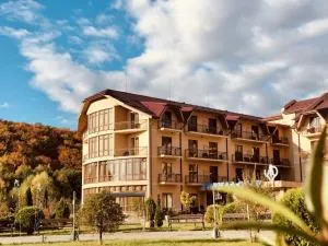 特马尔星酒店 - Antalovtsi