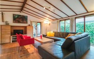 Stunning Home In Sint-Annaland