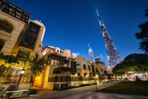 Durrani Homes - Arabian luxury at Souk Al Bahar besides Burj Khalifa & Dubai Mall