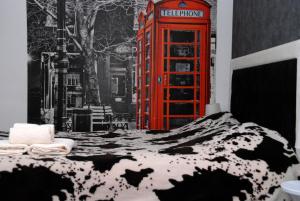 Немного Лондона в центре Чернигова