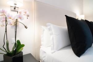 Deluxe Room room in Kame Hall