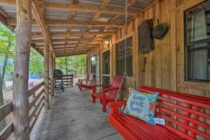 Wright City Cabin with Fire Pit and Forest Views! - Valliant