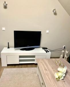 ,,Адела”-апартамент за гости