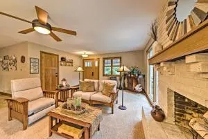 Family Home with Deck on Lake Sara Pets are Welcome - Mattoon