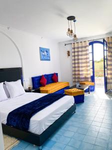 Dmina House