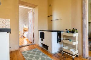 Cosy apartment with courtyard in historic building