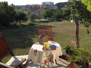 Apartment near centar for 2+1 at Pula, with garden and free parking