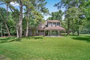 Coldspring Cottage Less Than 1 Mi to Lake Livingston! - Staley