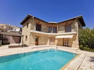 Unique Stonehouse Traditional Villa in Ayia Anna - Vuda