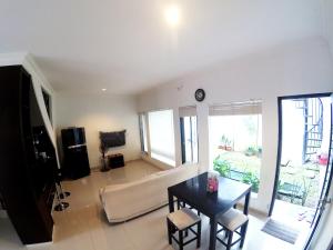 Godean Living Homestay Jogja Family only