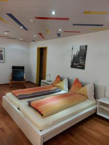 Double Room with Balcony room in Hotel Pamakin