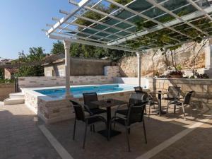 Kusalo Guesthouse 