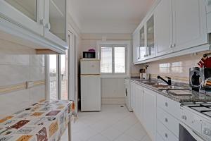 Vilamoura Main Avenue by Homing