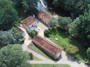 Gites Le Moulin du Cluzeau : photos des chambres