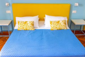 Sorrento Central and Sea View Flats