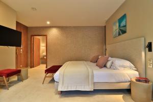 Hotels Hostellerie La Farandole : Suite Familiale Côté Villa 