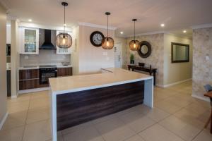 Stay at The Point - Peaceful Plentiful Penthouse