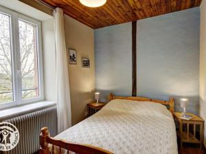 Maisons de vacances Gite Saint-Didier-sur-Rochefort, 7 pieces, 12 personnes - FR-1-496-18 : photos des chambres