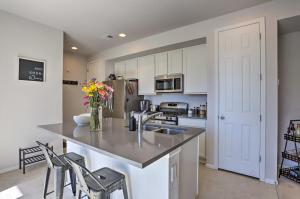 Near Hiking and Biking Trails Townhome with Patio