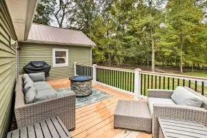 Benton House with Grill, Private Dock and Lake Access! - Kuttawa