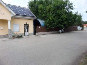 Karneol Apartmanház Cserkeszőlő