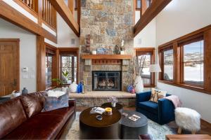 Five-Bedroom House room in The Porches