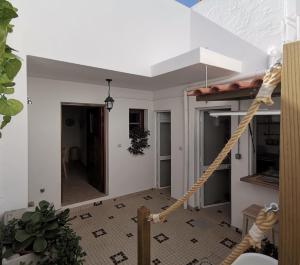 Algarve house, sun, terrace, views and barbecue