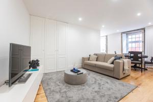 Elegant Downtown 1BR Flat w AC by LovelyStay