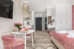 Golden Line Apartments