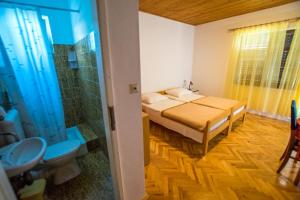 Apartment Nata with beautiful sea view