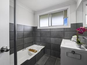 Emerald Views Signal Street 9