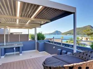 Aura Apartments Unit 12 59 Shoal Bay Road - Shoal Bay