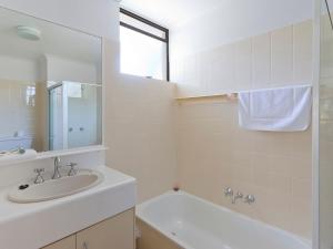 Headland Views 5 Alderly Terrace 42