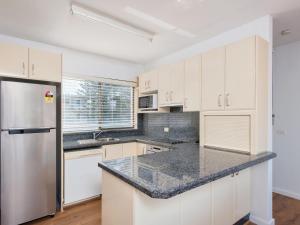 Bangalee 15 41 Soldiers Point Road
