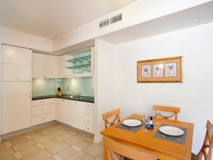 Laguna On Hastings 516 Hastings Street 32