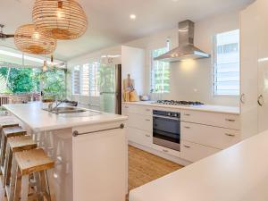 Sunshine Beach House 14 Depper Street