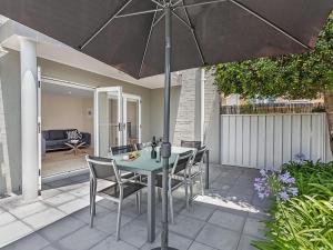 Sandcastles 7 8 Ala Moana Way