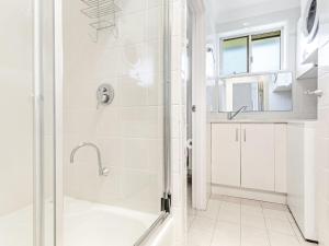 Collendina Unit 6 19 Kurrawa Close