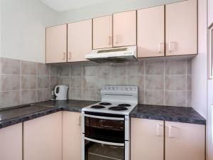 Harbourside Unit 2 7 Soldiers Point Road