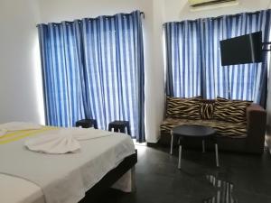 Le Petit Hotel & Restaurant